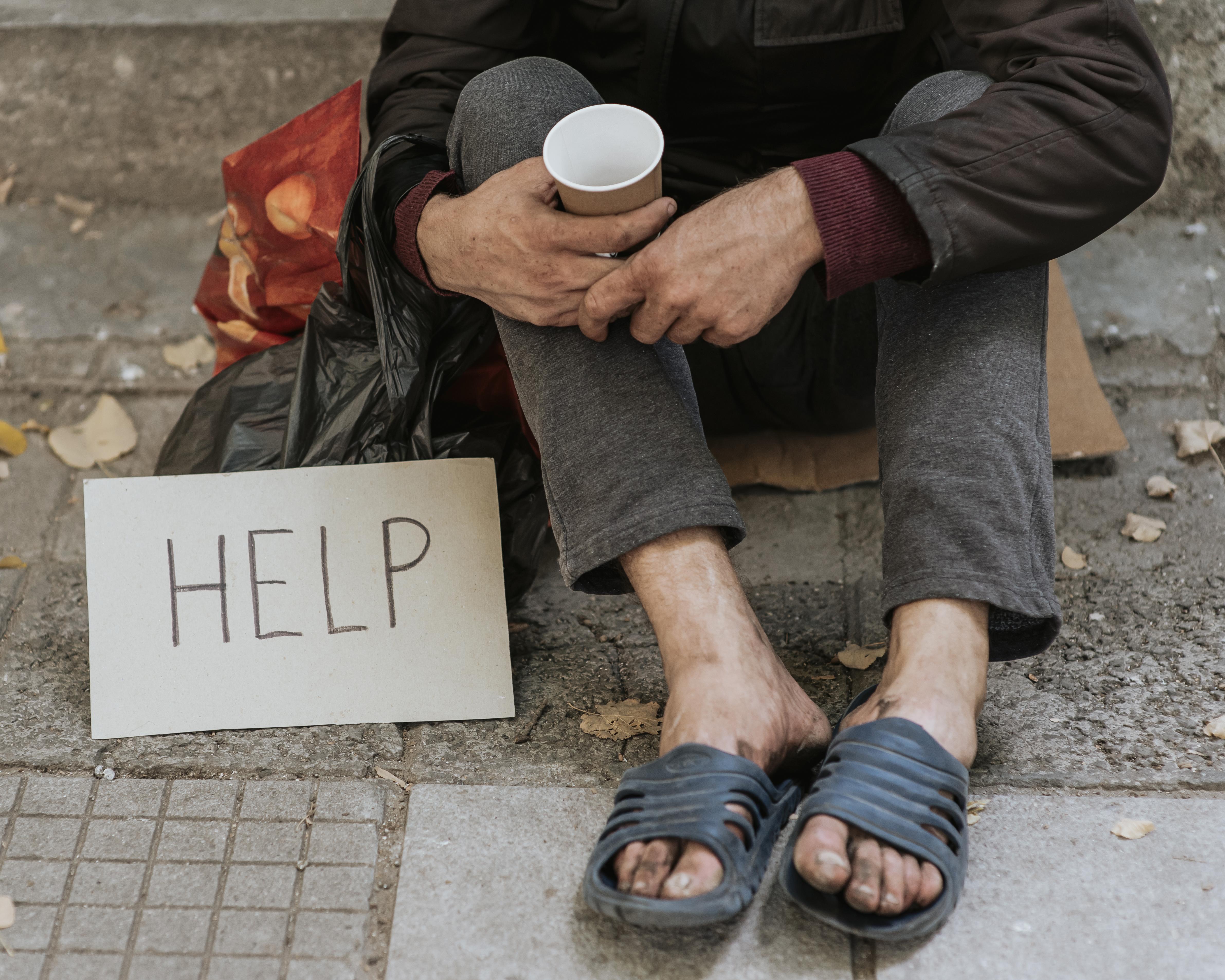 Articles - How to organize a donation campaign for the treatment of homeless people