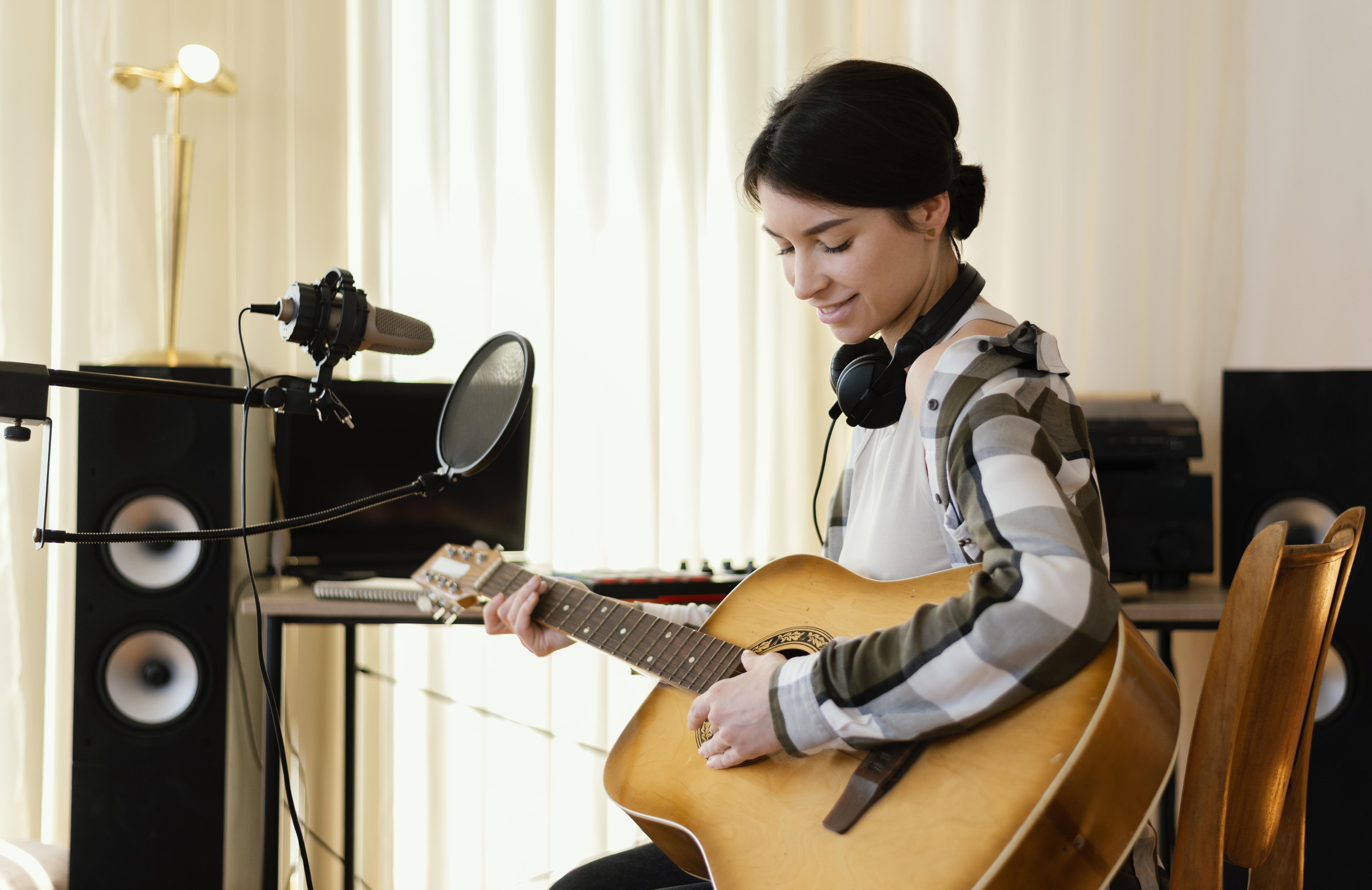 Artículos - Ayudas económicas para profesores: ¿cómo se pueden recaudar fondos para equipar una sala de música?