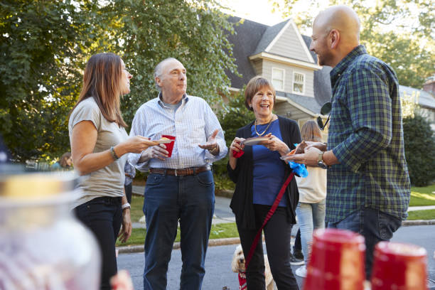 Articles - 🙋‍♀️🙋‍♀️🙋‍♀️Десет caring ways to help a neighbour in need