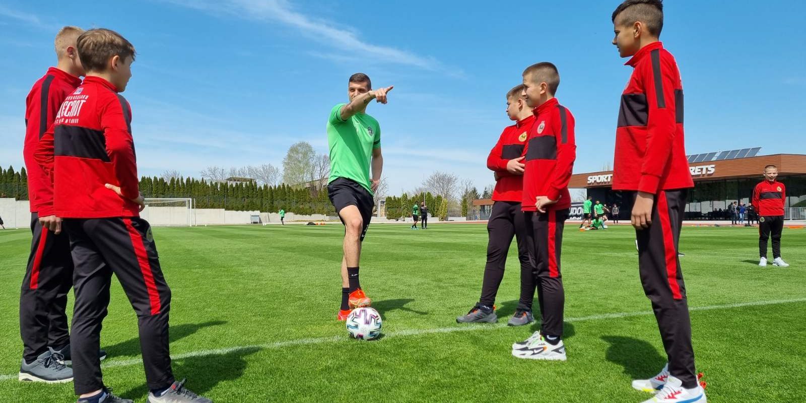 Artículos - ¿Cómo recaudar dinero y ayudar a niños y jóvenes en el deporte?