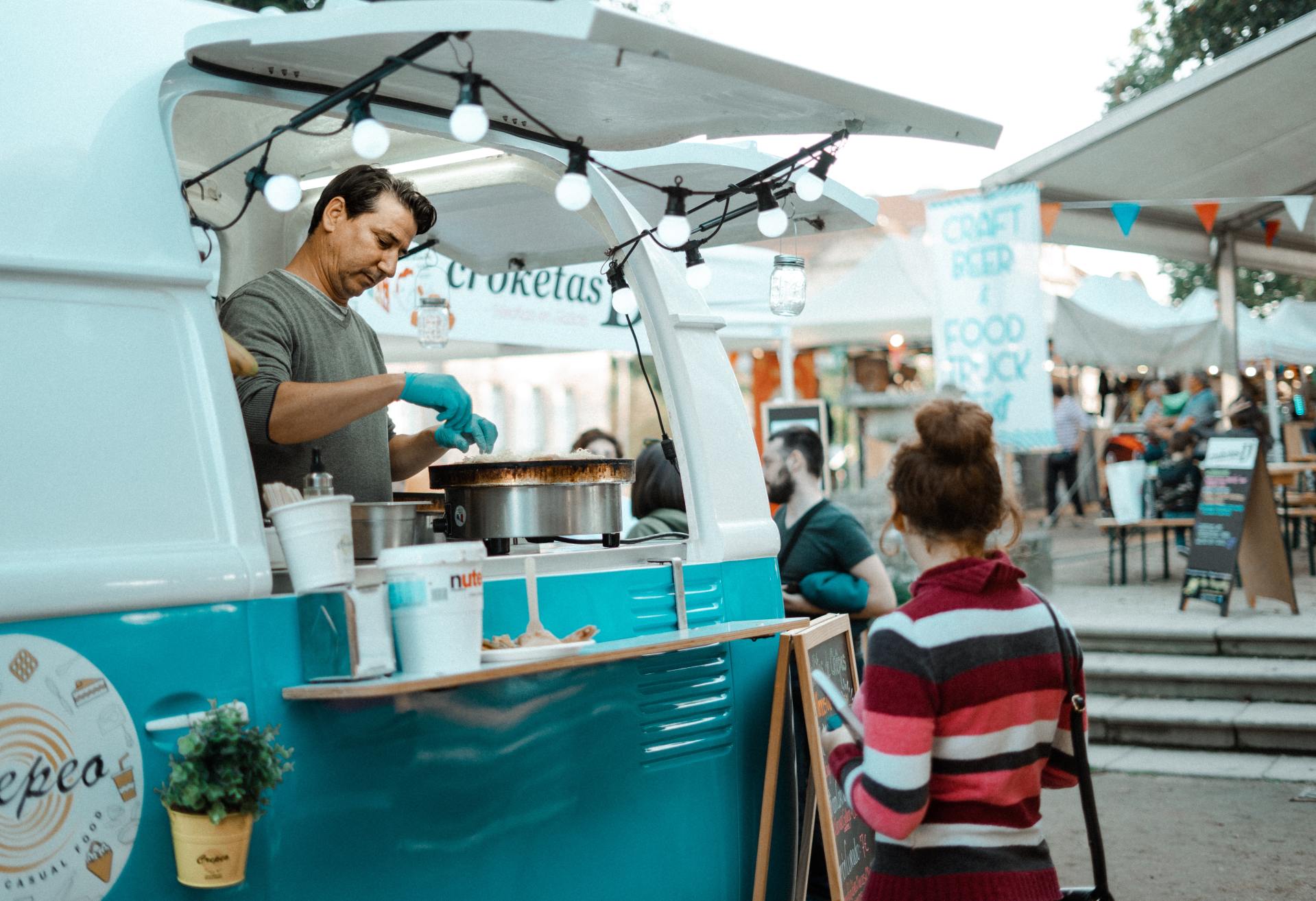 Artykuły - Jak zebrać pieniądze na food trucka: najlepsze strategie zbierania funduszy