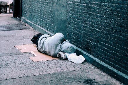 Articles - How can we help a homeless person in need?