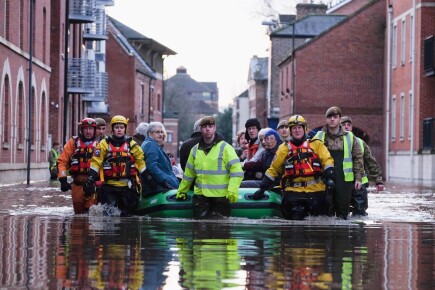 Articles - Floods and vulnerable groups: How to protect and support them