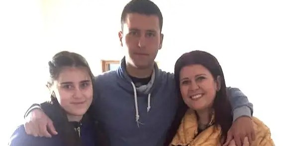 Histori të suksesshme - Good news - successful surgery for Maya!