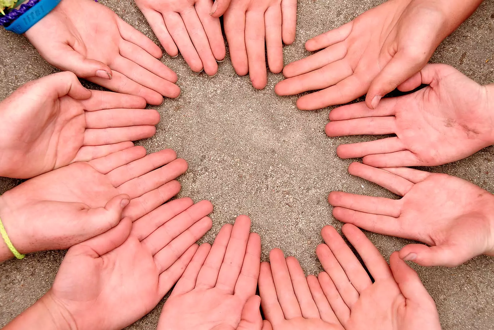 Artikuj - Si të shkruani një letër bindëse për mbledhjen e fondeve: Tre modele modele