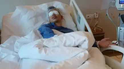 16-годишният Мирослав с усмивка и надежда, след като получи шанс да запази зрението си благодарение на дарители.