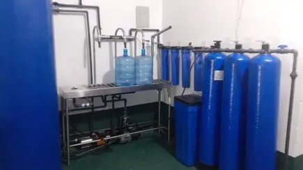 Ayuda a llevar agua potable a nuestro barrio!