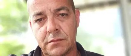 Търся не съжаление,а шанс–зъбите ми са ключ към работа,достойнство и нормален живот