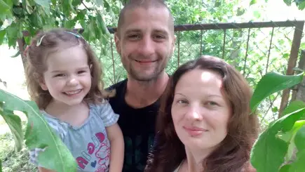 Spasimo detinjstvo Dorotei