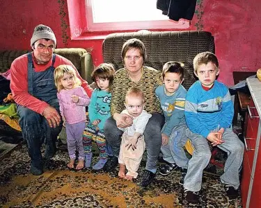 Pomoc sedmoclanoj porodici