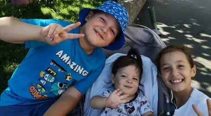 Ajutați-o pe Ana și pe copiii ei