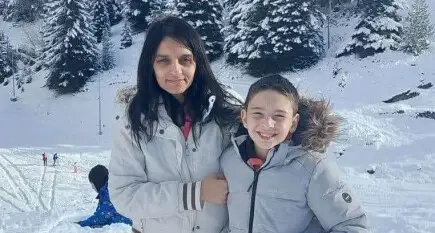 Помогнете ми да го поправиме кохлеарниот имплант на моето дете