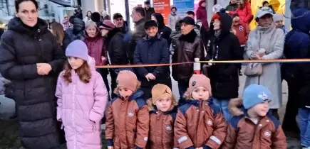 O familie cu 8 copii visează la propria casă – haideți să-i ajutăm