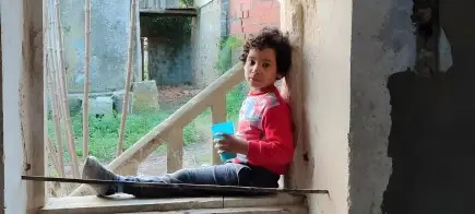Ajude uma família a superar os desafios da adoção multipla - Hello, Friend.