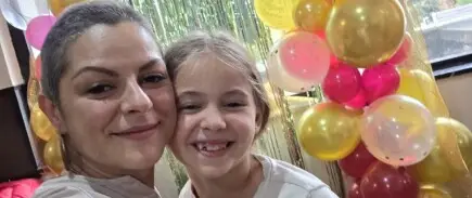 Да помогнем на Милена да държи ръката на дъщеря си! - Одобрено изплащане към ASM ANADOLU SAGLIK MERKEZI A.S.