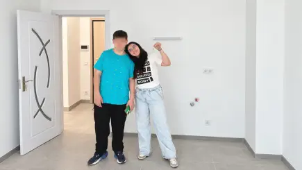 Дом за две сирачета