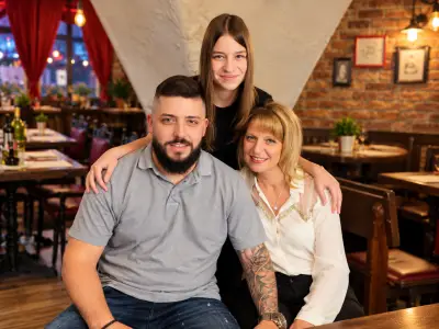Дай шанс на Елена за трета операция,която да я изправи на крака