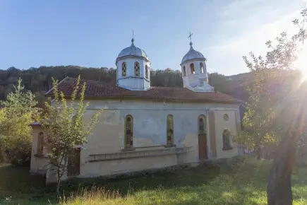 Да помогнем на храма в село Купен